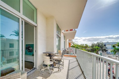 Condominio en venta en Hollywood, Florida, 2 dormitorios, 99.96 m2 № 965136 - foto 26