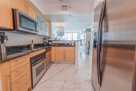 Condominio en venta en Miami, Florida, 3 dormitorios, 131.55 m2 № 1153335 - foto 21