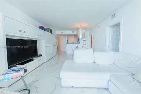 Condominio en venta en Miami, Florida, 3 dormitorios, 131.55 m2 № 1153335 - foto 16