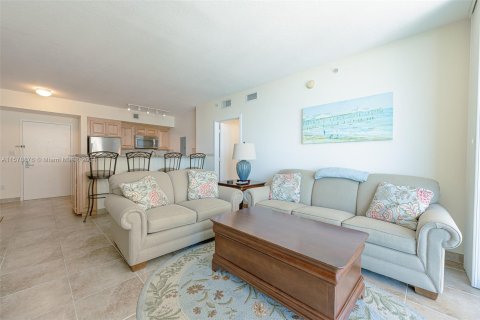 Condominio en venta en Miami, Florida, 2 dormitorios, 108.6 m2 № 1153336 - foto 17