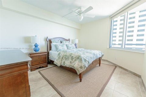 Condominio en venta en Miami, Florida, 2 dormitorios, 108.6 m2 № 1153336 - foto 13