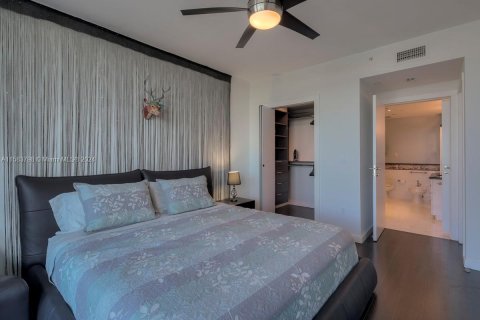 Condo in Miami Beach, Florida, 1 bedroom  № 1170392 - photo 15