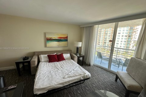 Condominio en venta en Fort Lauderdale, Florida, 1 dormitorio, 54.35 m2 № 1170355 - foto 8