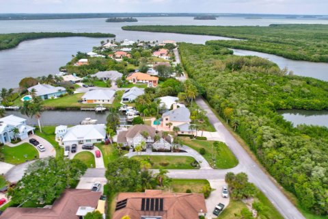 Villa ou maison à vendre à Hutchinson Island South, Floride: 5 chambres, 321.16 m2 № 1094069 - photo 10