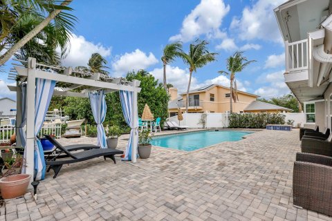 Villa ou maison à vendre à Hutchinson Island South, Floride: 5 chambres, 321.16 m2 № 1094069 - photo 18