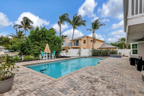 House in Hutchinson Island South, Florida 5 bedrooms, 321.16 sq.m. № 1094069 - photo 19