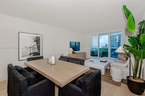 Condominio en alquiler en Miami Beach, Florida, 2 dormitorios, 114.27 m2 № 32157 - foto 23