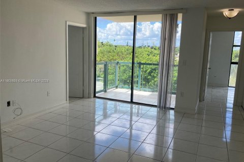 Copropriété à louer à Miami, Floride: 2 chambres, 84.54 m2 № 1345652 - photo 3