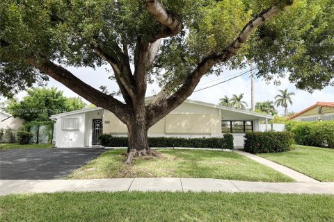 Casa en venta en Hollywood, Florida, 3 dormitorios № 1412134 - foto 24