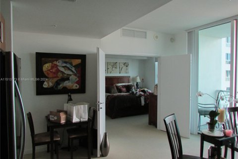 Купить кондоминиум в Майами, Флорида 1 спальня, 50.07м2, № 944770 - фото 8