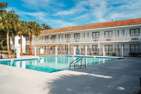 Hotel in Kissimmee, Florida 1 bedroom № 1120419 - photo 1