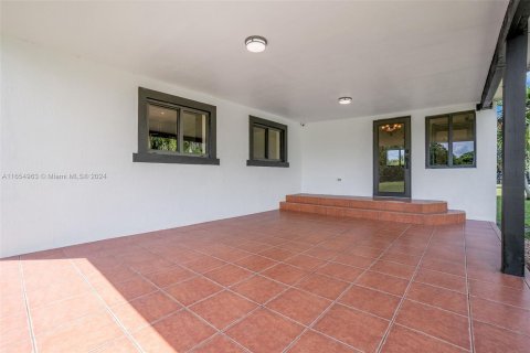 Villa ou maison à vendre à Miami, Floride: 3 chambres, 162.67 m2 № 1370480 - photo 11