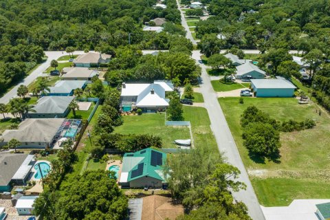 House in Vero Beach, Florida 3 bedrooms, 102.29 sq.m. № 1208740 - photo 2