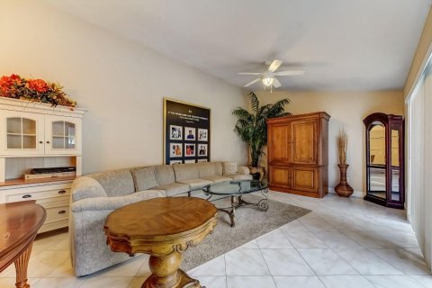 Townhouse in Lake Worth, Florida 3 bedrooms, 152.92 sq.m. № 954586 - photo 19