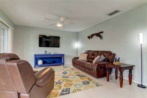 Condominio en venta en Tampa, Florida, 2 dormitorios, 102.19 m2 № 1087910 - foto 7
