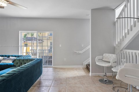 Touwnhouse à vendre à Fort Lauderdale, Floride: 2 chambres, 135.17 m2 № 1375555 - photo 15