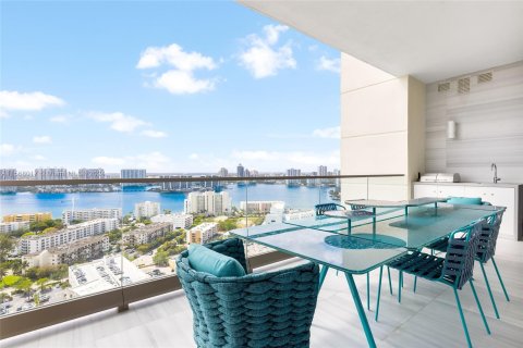 Condo in Sunny Isles Beach, Florida, 5 bedrooms  № 1119366 - photo 30