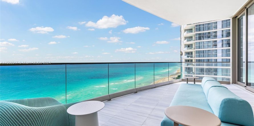 Condominio en Sunny Isles Beach, Florida, 5 dormitorios  № 1119366