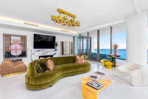 Condo in Sunny Isles Beach, Florida, 5 bedrooms  № 1119366 - photo 4