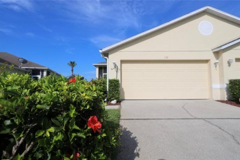 Adosado en venta en Kissimmee, Florida, 2 dormitorios, 141.68 m2 № 1299942 - foto 1