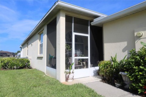 Touwnhouse à vendre à Kissimmee, Floride: 2 chambres, 141.68 m2 № 1299942 - photo 11