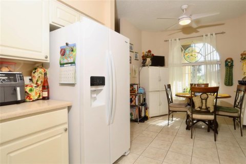 Touwnhouse à vendre à Kissimmee, Floride: 2 chambres, 141.68 m2 № 1299942 - photo 17