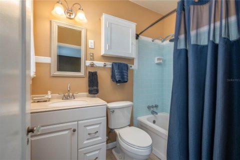 Condo in Lake Wales, Florida, 1 bedroom  № 1346521 - photo 16