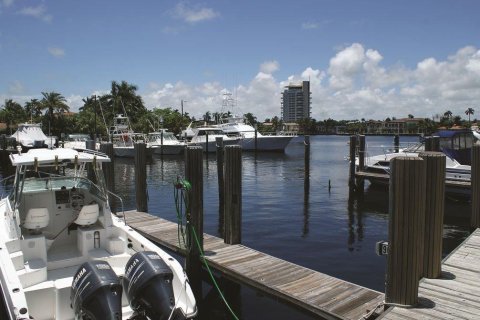 Villa ou maison à vendre à Fort Lauderdale, Floride: 6 chambres, 705.59 m2 № 455297 - photo 1