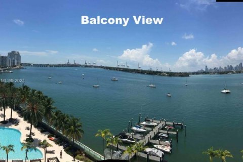 Condominio en venta en Miami Beach, Florida, 2 dormitorios, 98.66 m2 № 975762 - foto 1