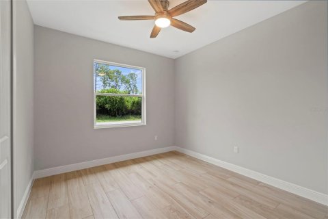 House in Port Charlotte, Florida 3 bedrooms, 158.58 sq.m. № 1256582 - photo 10