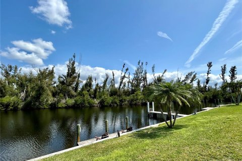 Copropriété à vendre à Punta Gorda, Floride: 2 chambres, 119.1 m2 № 1086182 - photo 7