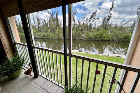 Condo in Punta Gorda, Florida, 2 bedrooms  № 1086182 - photo 15