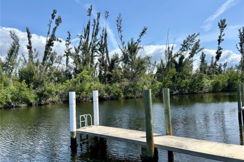 Condo in Punta Gorda, Florida, 2 bedrooms  № 1086182 - photo 6