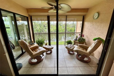 Copropriété à vendre à Punta Gorda, Floride: 2 chambres, 119.1 m2 № 1086182 - photo 12