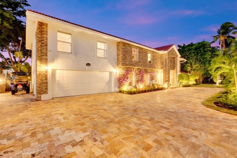 Casa en venta en Pompano Beach, Florida, 5 dormitorios, 467.67 m2 № 1207471 - foto 11
