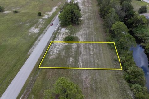 Купить земельный участок в Кейп-Корал, Флорида № 219513 - фото 18