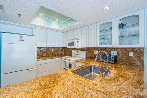 Condominio en venta en Indian Shores, Florida, 1 dormitorio, 83.15 m2 № 1359372 - foto 27