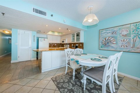 Condominio en venta en Indian Shores, Florida, 1 dormitorio, 83.15 m2 № 1359372 - foto 25