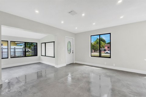 Villa ou maison à vendre à Miami Gardens, Floride: 3 chambres № 1380555 - photo 6