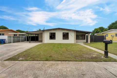 Villa ou maison à vendre à Miami Gardens, Floride: 3 chambres № 1380555 - photo 14