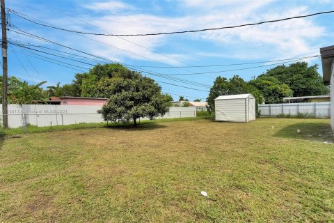 House in Miami Gardens, Florida 3 bedrooms № 1380555 - photo 29