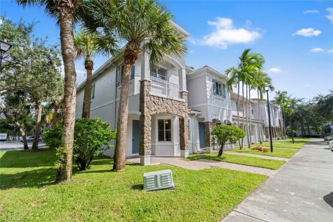 Adosado en venta en Miramar, Florida, 3 dormitorios, 121.33 m2 № 1380557 - foto 14