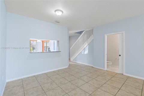 Adosado en venta en Miramar, Florida, 3 dormitorios, 121.33 m2 № 1380557 - foto 10