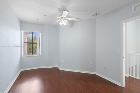 Adosado en venta en Miramar, Florida, 3 dormitorios, 121.33 m2 № 1380557 - foto 26