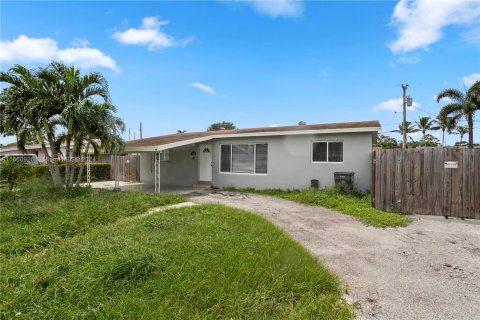 Casa en venta en West Palm Beach, Florida, 3 dormitorios, 136.01 m2 № 1380554 - foto 1