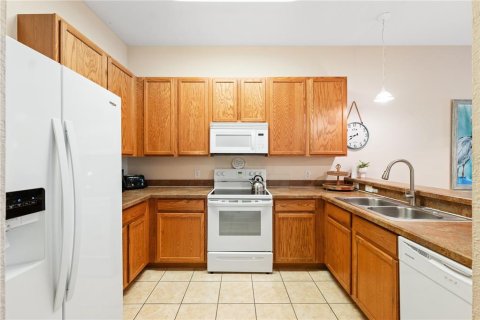 Condominio en venta en Davenport, Florida, 3 dormitorios, 153.75 m2 № 1194558 - foto 11