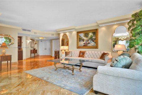 Condominio en venta en Miami Beach, Florida, 3 dormitorios, 186.73 m2 № 972580 - foto 3