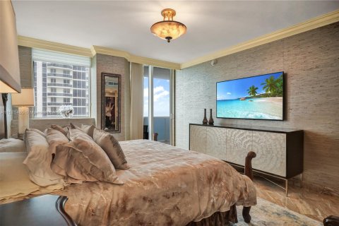 Condominio en venta en Miami Beach, Florida, 3 dormitorios, 186.73 m2 № 972580 - foto 16