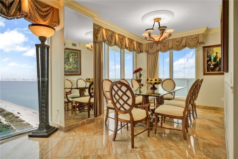 Condominio en venta en Miami Beach, Florida, 3 dormitorios, 186.73 m2 № 972580 - foto 6