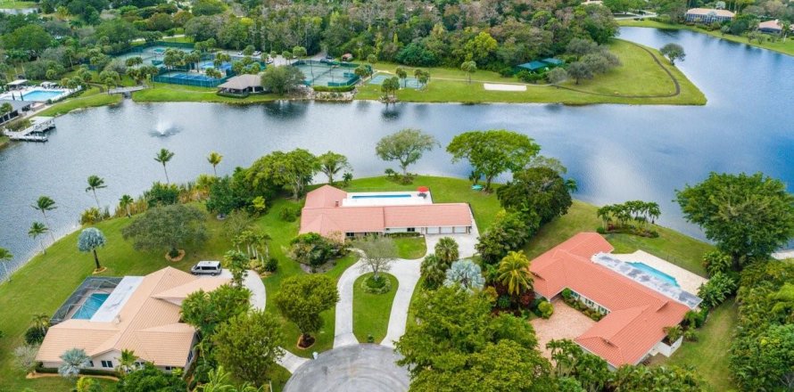 Villa ou maison à Parkland, Floride 4 chambres, 370.4 m2 № 936613